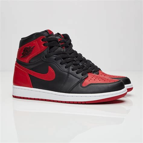 jordan 1 high og shoes.